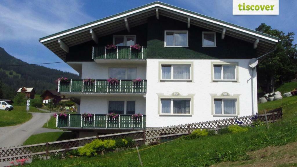 Haus Valuga Villa Bürserberg Екстериор снимка